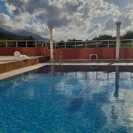 Selina 古泽尔坎里