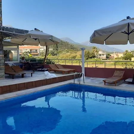 Hotel Selina 3*