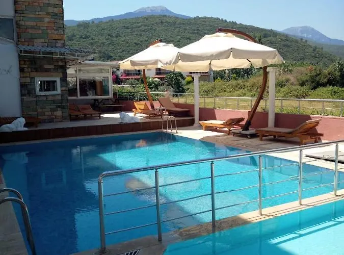 Отель Selina Гюзельчамли